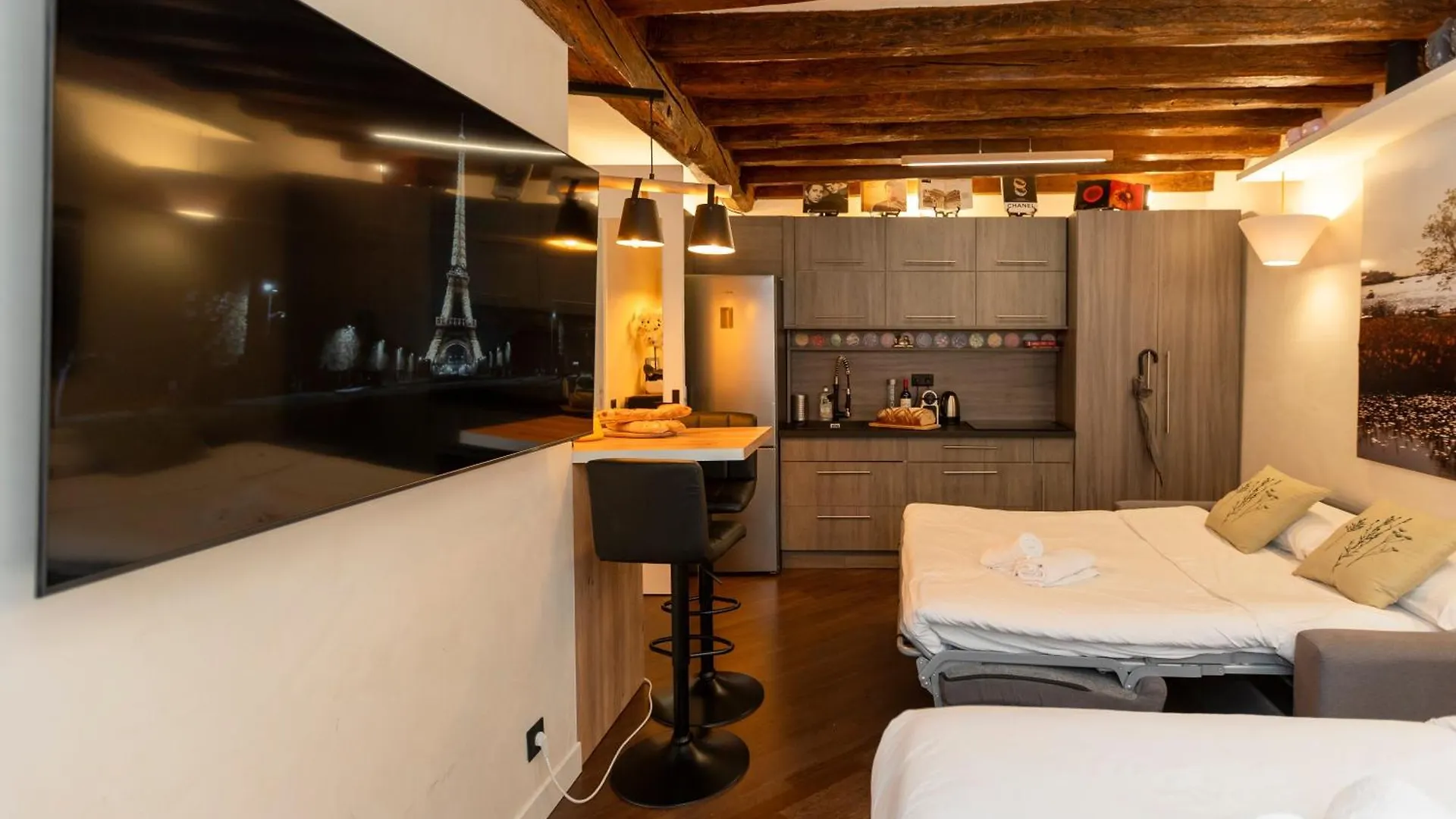 Apartment Saint-Germain, Rue Des Anglais Paris France